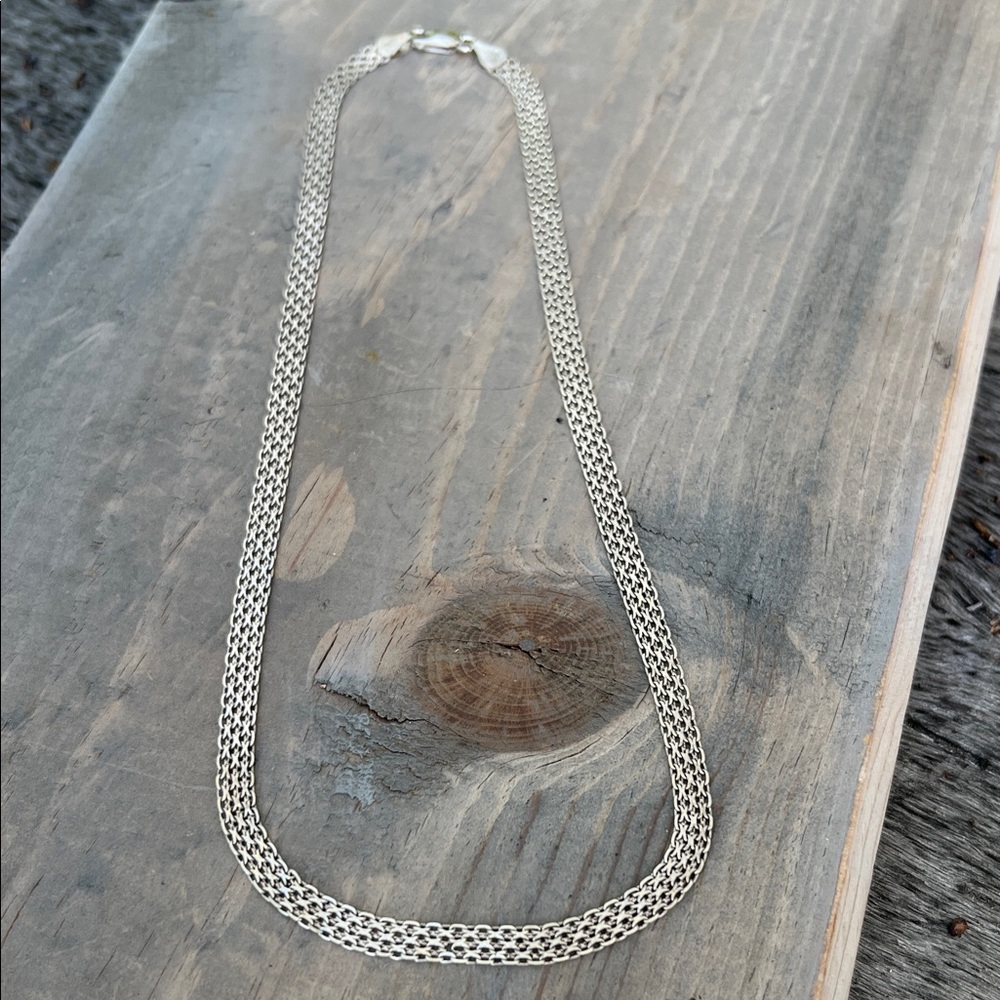 Elegant Mesh Silver Chain Necklace